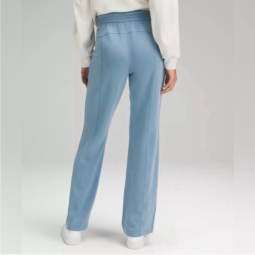 ✨ lululemon Joggers • Size 6 • Blue • Pre-Loved ✨ - Picture 2 of 5